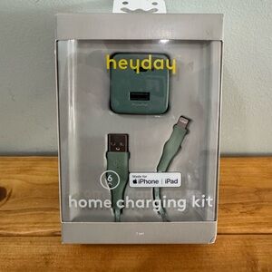 Heyday Forest Green Charging Kit for iPhone and iPad